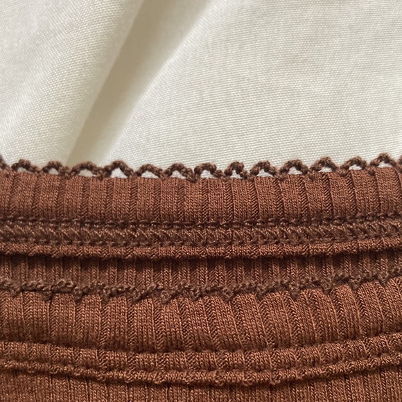 Brown Cropped Tank top. Size: M (US6), Brand: Shein, Color: Brown - Picture 3 of 4